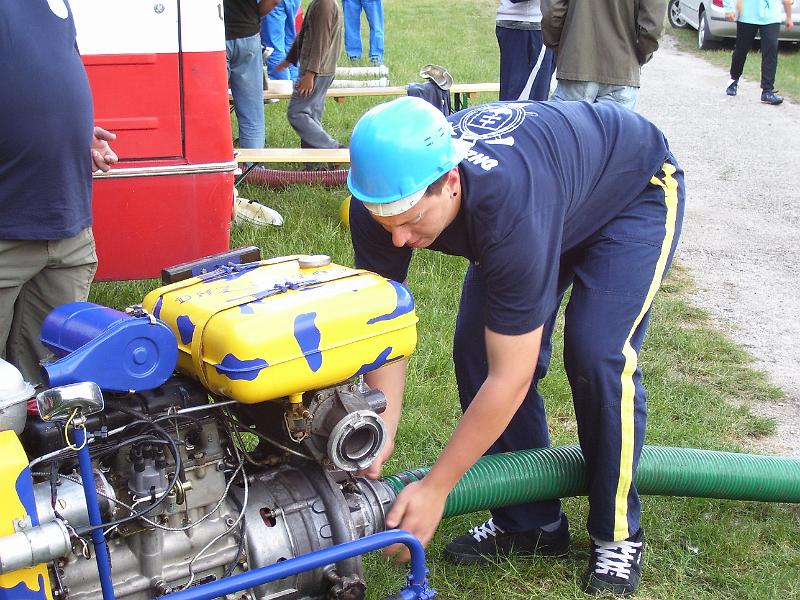 100_3028.JPG - Ucháň sa pripravuje